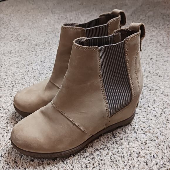 Sorel Joan of Arctic Wedge II Chelsea Boots NL3022-240 Size 7.5 Tan - Picture 7 of 9